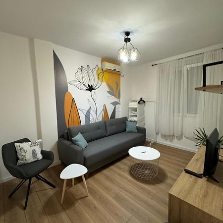 Eleven Apartamento Podgorica Exterior foto